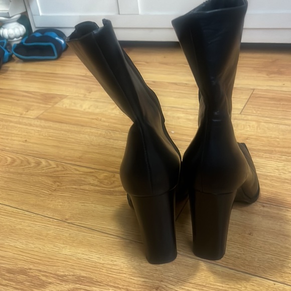 HEELED ANKLE BOOTS WITH FRONT ZIPPERS - Picture 3 of 7